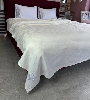 Покривало-плед Maison D'or Serap cream 220*240 вафельне