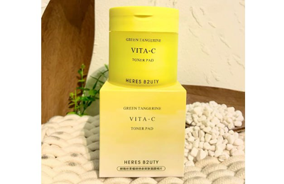 Heres B2uty Green Tangerine Vita-C Toner Pad – осветляющие тонер-педы для лица с витамином С и зеленым мандарином.