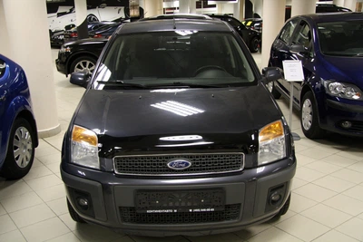 Дефлектор капота мухобойка Ford FUSION 02- HIC черная Форд Фьюжн АМ0006907