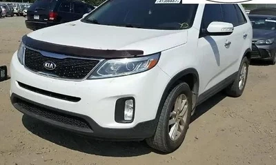 Дефлектор капота мухобойка Kia Sorento 09-13 HIC черная КИА Соренто АМ0006937