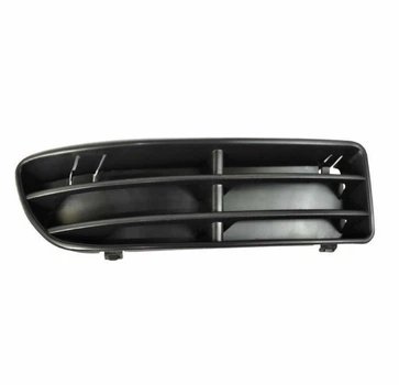 Решітка в бампер AVTM Volkswagen Bora 99-05 права Фольксваген Бора АМ0039034