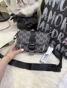 Сумка через плече Karl Lagerfeld Monogram чорна, чоловіча барсетка месенджер Karl Lagerfeld, кросбоді 20×13×6,5 см