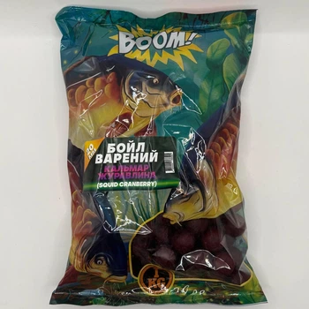 Бойлы прикормочные вареные Boom 20 mm 1 кг (Кальмар - клюква)
