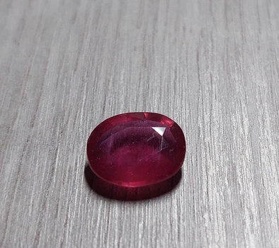 Рубин 4.92 Ct. 11.7 x 10 x 3.8 mm (430381)