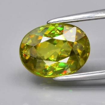 Натуральный Сфен 1.92ct 8.3x6.2mm (84396)