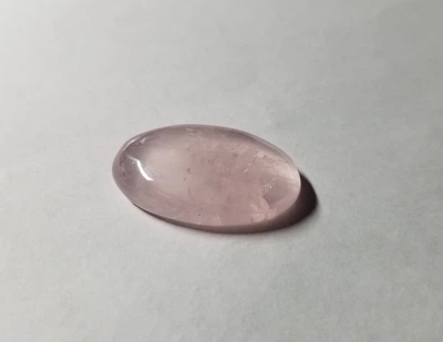 Розовый кварц кабошон 25 Ct 27 х 16.7 х 7 мм (24869)