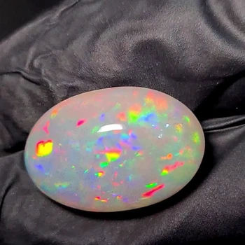 Эфиопский опал кабошон 12.5 Cts 20 х 14 мм (82530)