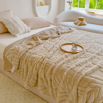 Плед ДВУСТОРОННИЙ на диван и кровать Luxury Blanket 200х230см (Евро двуспальный), теплый фактурный плед-покрывало Бежевый