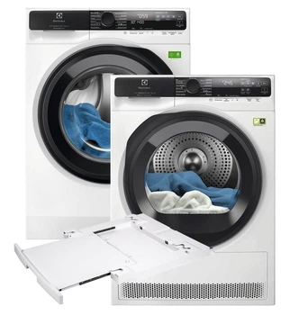 Комплект машин Electrolux Пральна EW8F5492SQU + Сушильна EW9D585KCU + Планка E1WYHSK2