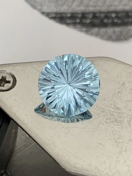 Натуральный голубой топаз 6.1 ct 11.8 мм огранка Миллениум