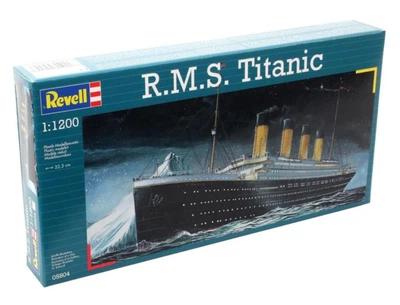 Збірна модель 1:1200 корабель R.M.S. Titanic Revell 05804
