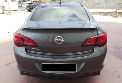 Спойлер DPT V-2 (SD, Черный Глянец) для Opel Astra J 2009-2015 гг