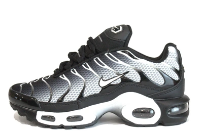Кросівки Nk Air Max Plus TN унісекс весна осінь чорний з білим 39
