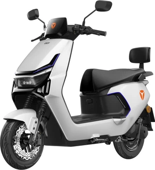 Електроскутер Yadea GT35 2400 Вт Сріблястий