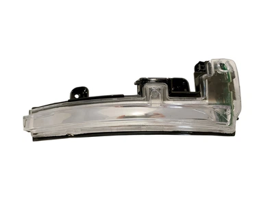 Повторитель поворота в зеркало правый для Land Rover Discovery 2014–2016 LR027945