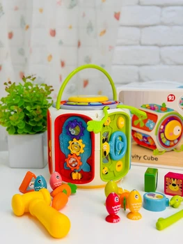 Музична розвиваюча іграшка інтерактивний куб з кнопками ксилофоном сортером рибалкою для розвитку дрібної моторики дітей немовлят музичний ігровий центр від 1 року