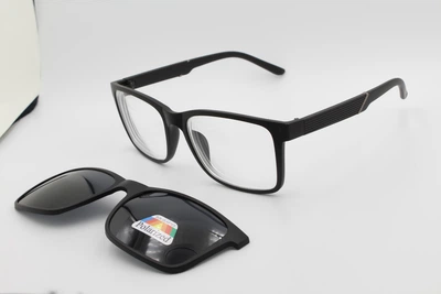 Очки для коррекции зрения (с насадкой polarized) MC 3101 плюс +4.0
