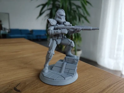 Колекційна статуетка солдата-клона з всесвіту Star Wars на підставці. Aivory