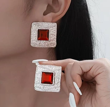 Сережки Стильна акцентна біжутерія jewelry Сріблястий червоний