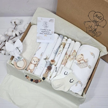 Набор для новорожденного: плед, полотенце, пеленки и грызунок a.l.babybox Мишкена сказка
