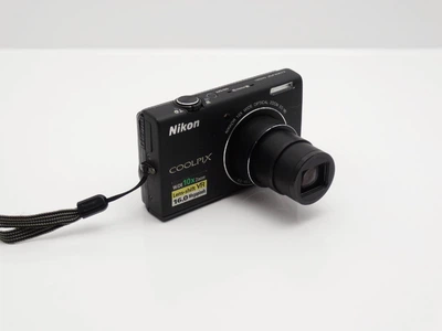Фотоаппарат Nikon Coolpix S6200 16.4Мп/ HD - Б/У