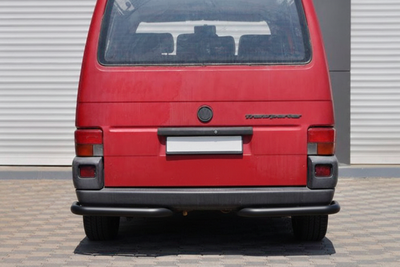 Задние уголки AK003 Черные (2 шт., нержавейка) для Volkswagen T4 Caravelle/Multivan 1990–2003 гг