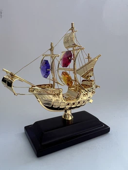 Фигурка с камнями Swarovski Парусник на подставке 10х9 см 160295