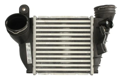 Впускний охолоджувач повітря NISSENS 96679 Volkswagen Bora, Golf; Audi A3; Skoda Octavia; Seat Leon 1J0145803AB, 1J0145803N, 1J0145803D