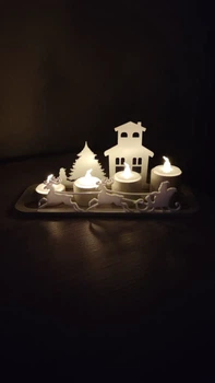 Святковий підсвічник-композиція на 4 led-свічки санта на санях з оленями. Aivory