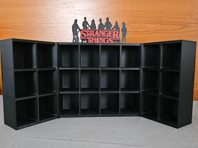 Полиця для колекційних фігурок у стилі Stranger Things. Aivory