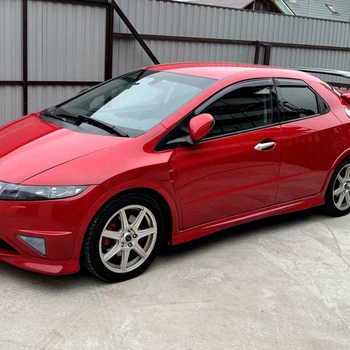 Дефлекторы окон VL-Tuning на Honda Civic VIII 2006-2011 хэтчбек 5d (накладные)