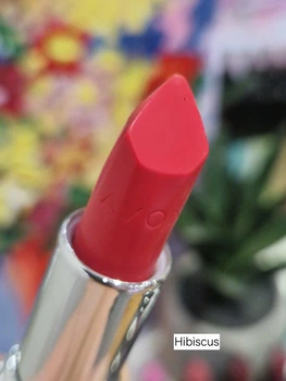 Зволожувальна кремова губна помада Avon «Ультра» Відтінок: Hibiscus/ Холодний каркаде, Гібіскус 3.6 г