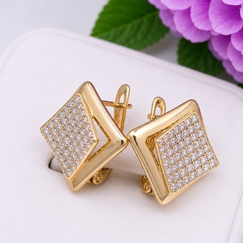 Серьги Xuping Jewelry длина 1.7см ширина 1.7см медицинское золото позолота 18К с1692