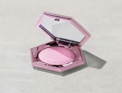 Хайлайтер Diamond Bomb All-Over Fenty Beauty #03 Lavender Luv'r 8g