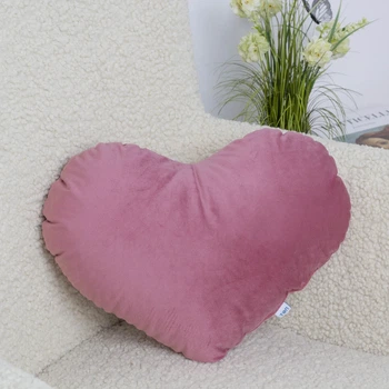 Подушка декоративна 35×40 ТЕП HEARTS у формі серця рожева Mesa Rose, велюр, м’яка, антиалергенна