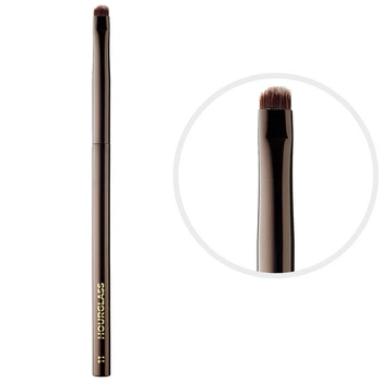 Кисть для растушевки теней HOURGLASS Smudge Brush No 11