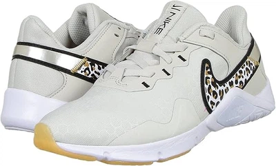 Жіночі кросівки Nike Legend Essential 2 Premium бежеві з леопардовими вставками розмір 40,5