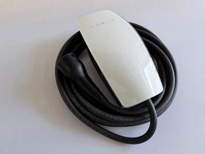 Домашня станція Tesla Wall Connector Gen 3 Європа ( 22 кВт )