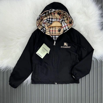 Ветровка-дождевик двухсторонний стиль "Burberry" для мальчика 4-5 лет, рост 110см