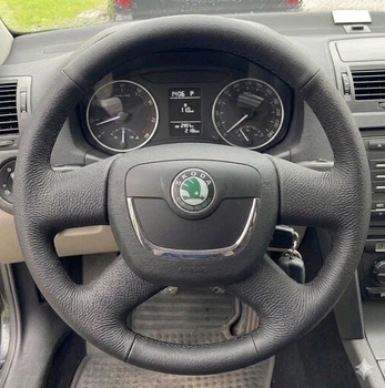 Чехол - оплетка на руль из автомобильной эко кожи Skoda Octavia A-5/Fabia