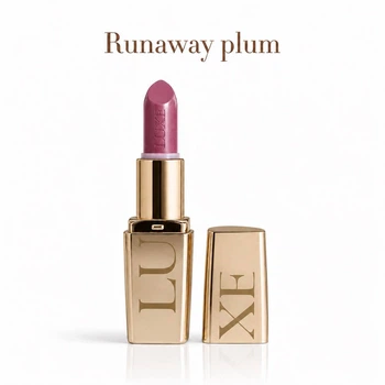 Увлажняющая губная помада Avon LUXE Runaway Plum /Сливовый сапфир