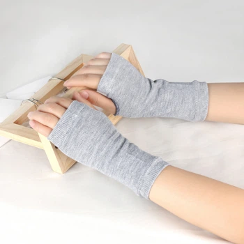 Митенки без пальцев короткие однотонные светло-серые One Size