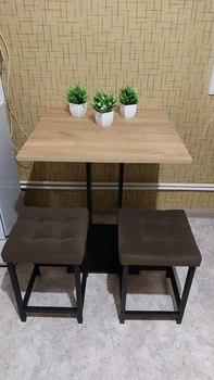 Комплект табуретов с мягкой подушкой для кухни и столовой