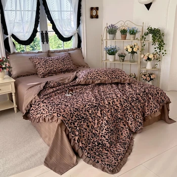 Комплект літньої постільної білизни Colorful Home муслін жатка з літньою ковдрою Леопард кавовий 200х230 см