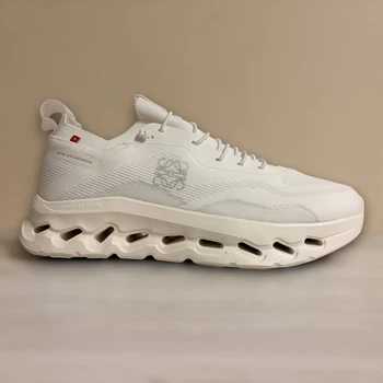 Женские кроссовки повседневные Loewe x ON Running Cloudtilt White 40 (25,5 см) Белый