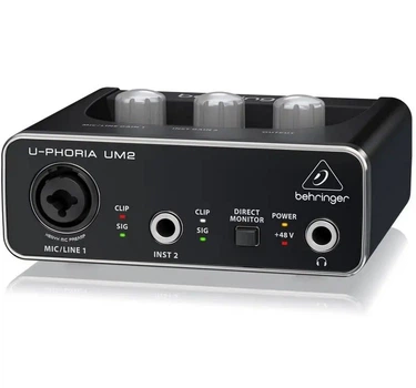 Аудиоинтерфейс Behringer UM2