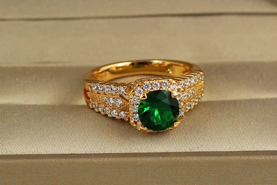 Кольцо Xuping Jewelry Магический элексир с зеленым камнем р 18 золотистое