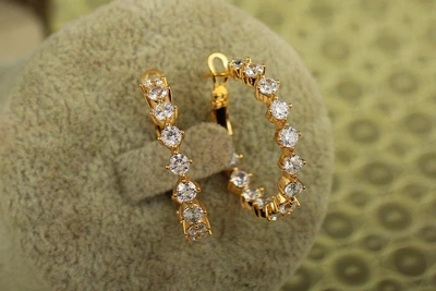 Сережки кільця Хuping Jewelry з крупними каменями 2,4 см золотисті