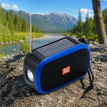 Портативная Bluetooth-колонка Black с FM-радио, фонариком, громкоговорителем и солнечной панелью (Z36GT)