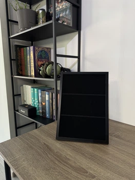 Стенд/панель/дошка для шевронів і патчів, XS (21x30см), чорна рамка, чорні смужки